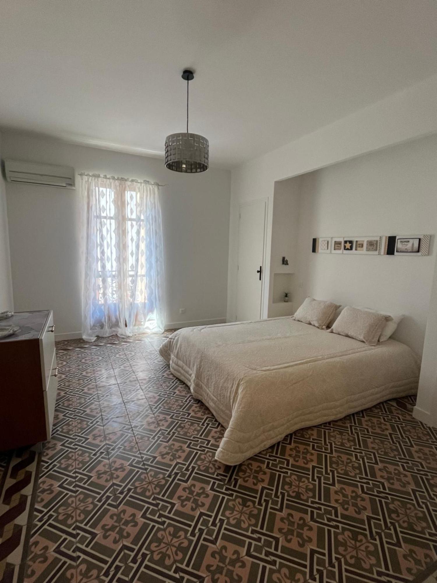 Holiday home Maison Familiale Les Hirondelles